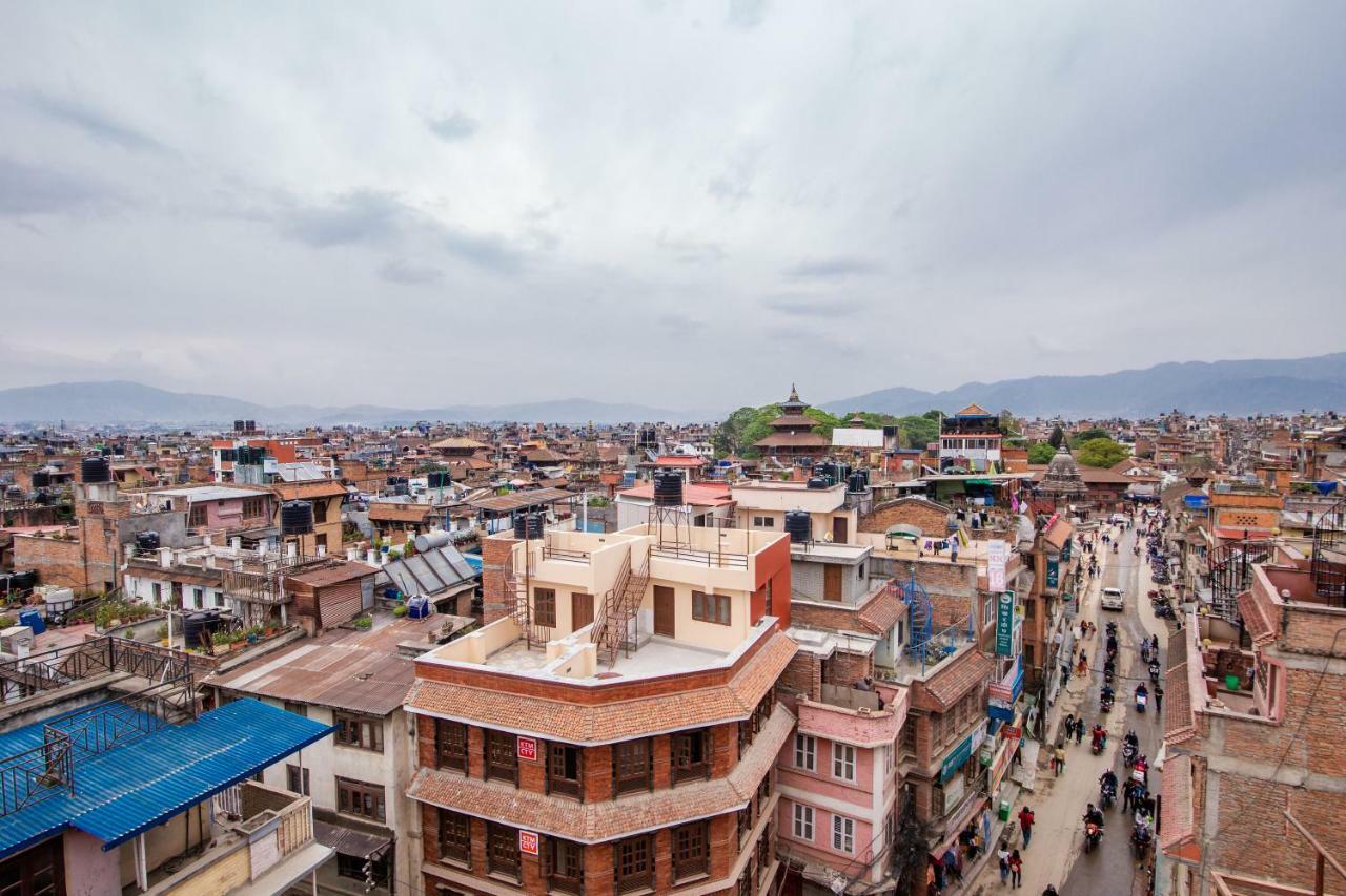 מלון Lalitpur Laxmi Niwas מראה חיצוני תמונה